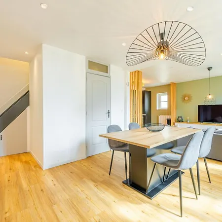 Appartement Le Perchoir / F2 De Standing Avec Ecran De Cinema Pontoise