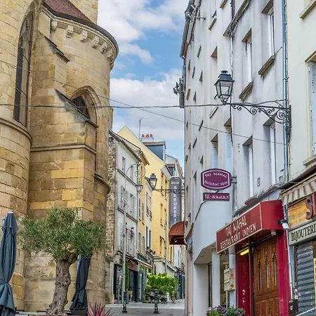 Appartement Le Perchoir / F2 De Standing Avec Ecran De Cinema Pontoise